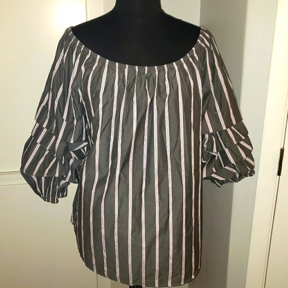 Stem & Vine Tops - Stem & Vine 3X off shoulder gray pink stripe top